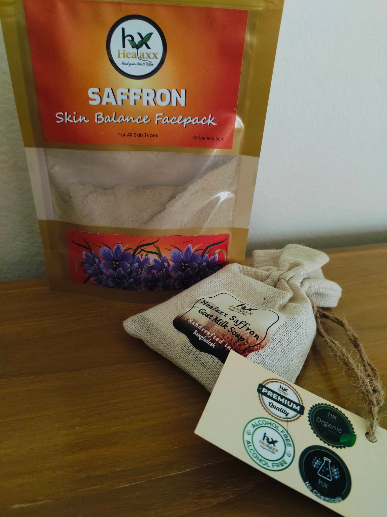 Saffron Facepack pouch